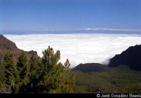 Mar de nubes - 35mm - fotografía 0006.jpg